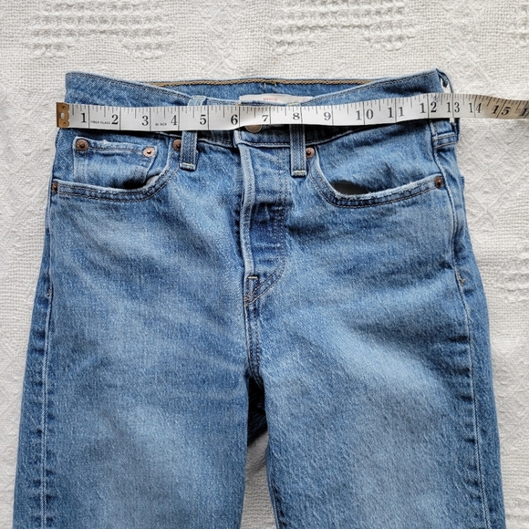 Levi's Wedgie High Waisted Button Fly Casual Denim Jean - Light-Medium Wash - Picture 10 of 11